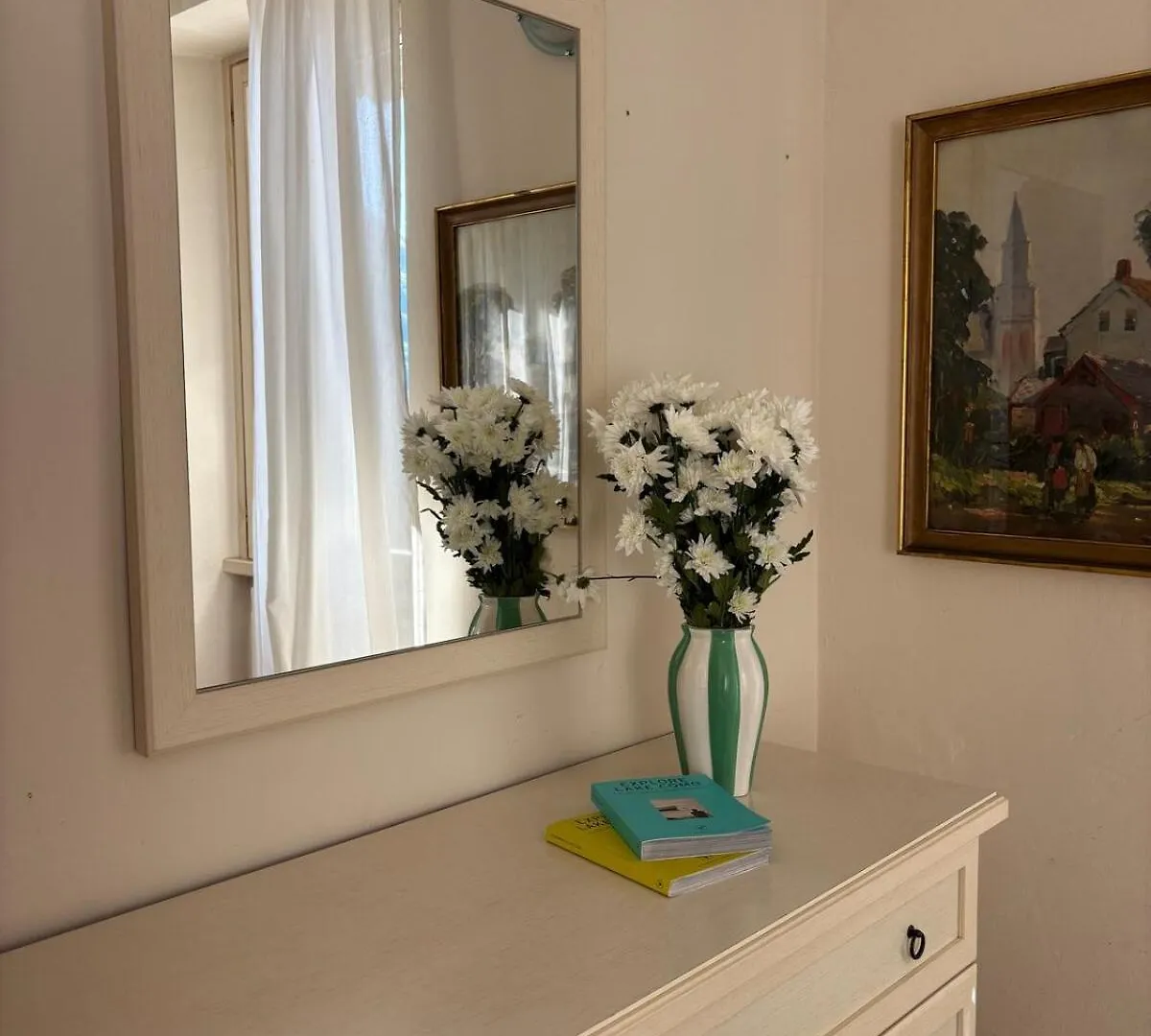 Charming & Bright Apartment Como Lakefront Argegno Itália
